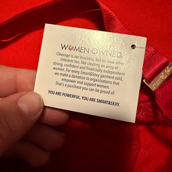 NWT Black Bra - Picture 3 of 4